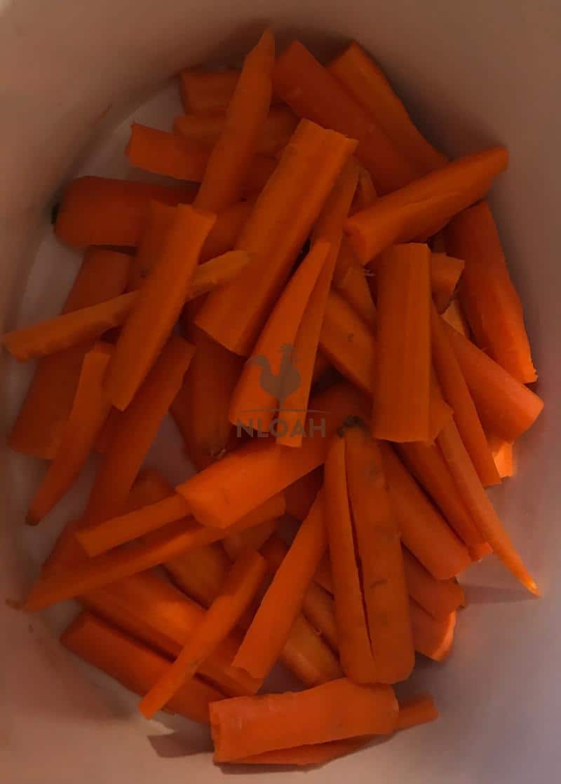 peeled carrot spears