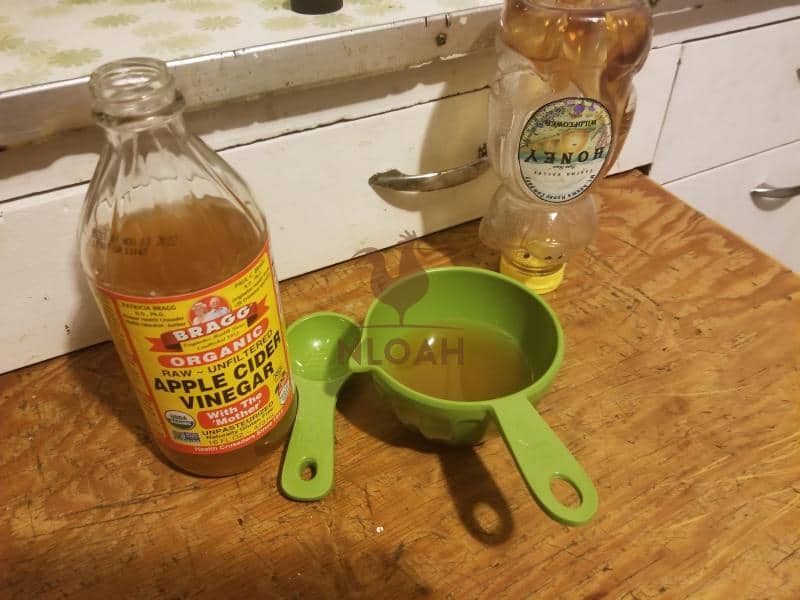 vinegar measuring cup honey