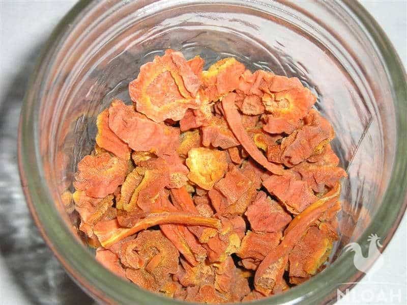 dehydrated carrots in jar
