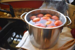 blanching tomatoes