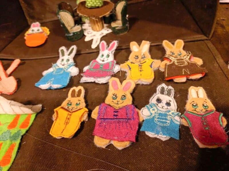 bunnies embroideries
