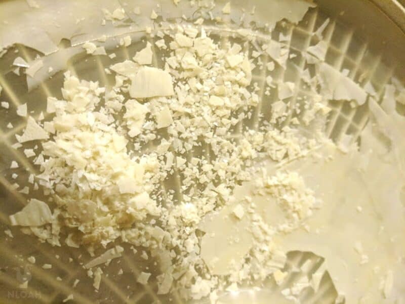 dehydrated milk flakes